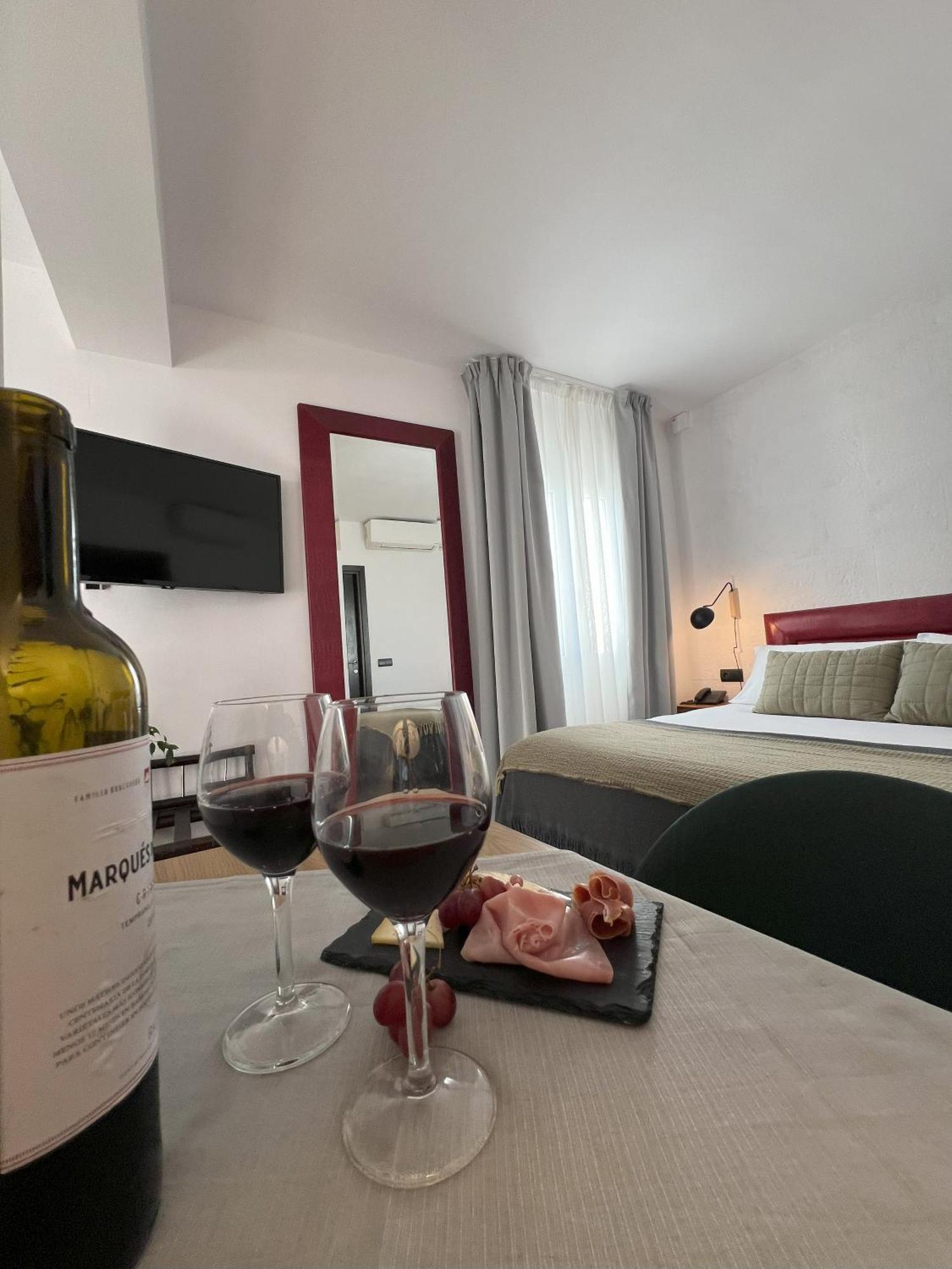 Hotel San Miguel Menorca Mahón Buitenkant foto